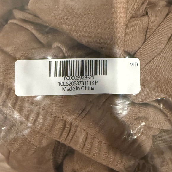 NWT TEMU 2 PC. MATCHING LOUNGEWEAR SET, SIZE SMALL, TAN - Picture 10 of 12